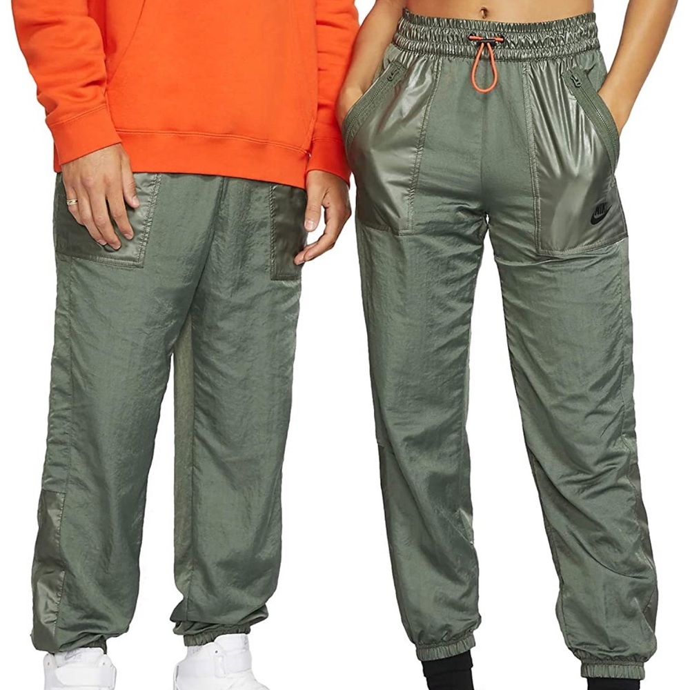 Nike Sportswear Woven Cargo Pants